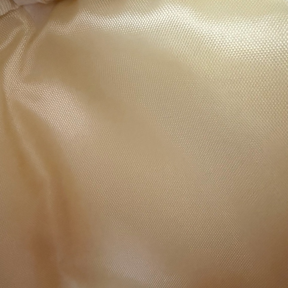 NEW Shiseido Ginza Tokyo Makeup Bag Gold & White - Picture 8 of 9